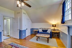 Idyllic Appomattox Home w/ Porch & Rocking Chairs!
