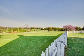 Idyllic Appomattox Home w/ Porch & Rocking Chairs!