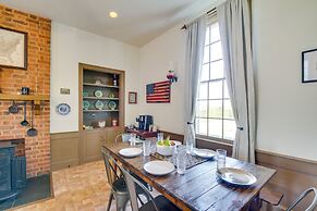 Idyllic Appomattox Home w/ Porch & Rocking Chairs!