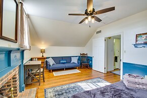 Idyllic Appomattox Home w/ Porch & Rocking Chairs!
