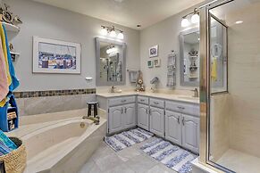 Lakefront Granbury Getaway: Boat, Swim & Fish