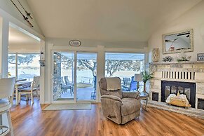 Lakefront Granbury Getaway: Boat, Swim & Fish