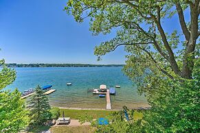 Corey Lake Home, 7 Mi to Swiss Valley Ski Resort!