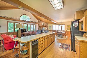 Corey Lake Home, 7 Mi to Swiss Valley Ski Resort!