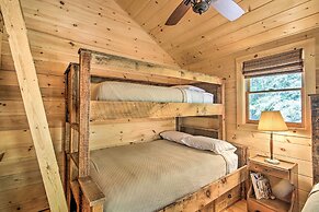 Lakefront Cottage: Boat Dock, Patio & Kayaks!