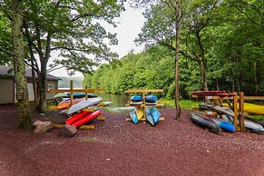 Lake Harmony Villa: Walk to Big Boulder Mountain!