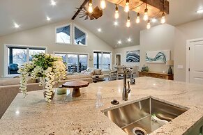 Waterfront Grand Lake Family House w/ Game Room!