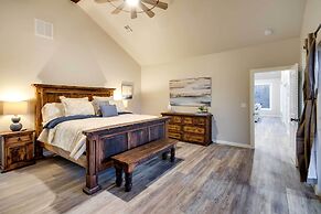 Waterfront Grand Lake Family House w/ Game Room!