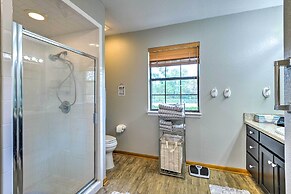 Dock & Private Pool: Lake Palo Pinto Retreat!
