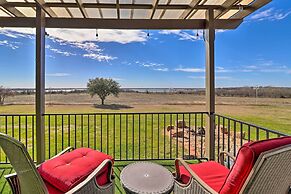 Modern Lakehouse w/ Stunning Views & Hot Tub!