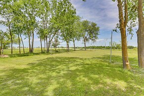 Modern Lakehouse w/ Stunning Views & Hot Tub!