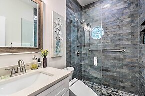 Modern Lakehouse w/ Stunning Views & Hot Tub!