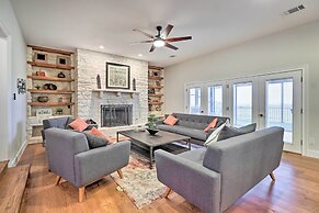 Modern Lakehouse w/ Stunning Views & Hot Tub!
