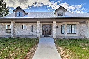 Modern Lakehouse w/ Stunning Views & Hot Tub!