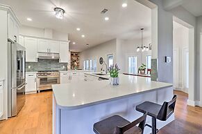 Modern Lakehouse w/ Stunning Views & Hot Tub!