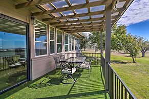 Modern Lakehouse w/ Stunning Views & Hot Tub!