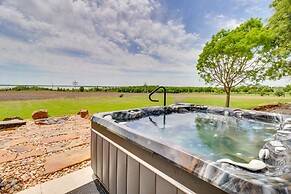 Modern Lakehouse w/ Stunning Views & Hot Tub!