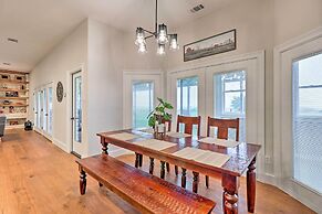 Modern Lakehouse w/ Stunning Views & Hot Tub!
