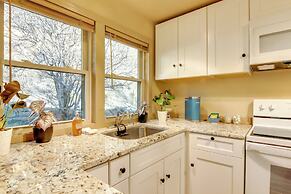 Peaceful Mars Hill Home w/ Porch & Mountain Views