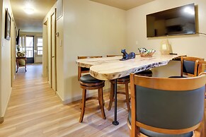 Peaceful Mars Hill Home w/ Porch & Mountain Views