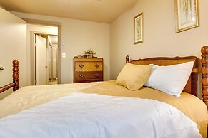 Peaceful Mars Hill Home w/ Porch & Mountain Views