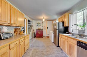 Stunning Golden Home w/ Deck ~ 35 Mi to Denver!