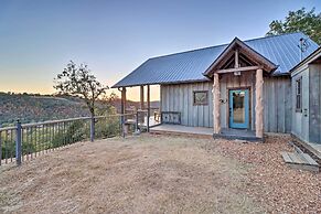 Mountain View Hideaway w/ Outdoor Fireplace!