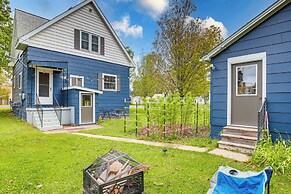Ontonagon Home w/ Fire Pit - Steps to Beach!