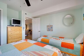 Oceanfront Carolina Beach Condo w/ Pool & Views!