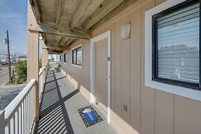 Oceanfront Carolina Beach Condo w/ Pool & Views!