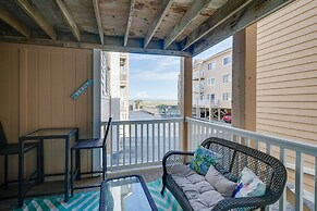 Oceanfront Carolina Beach Condo w/ Pool & Views!
