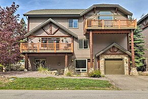 Flathead Lake Getaway w/ Balcony, Fireplace!