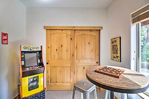 Flathead Lake Getaway w/ Balcony, Fireplace!