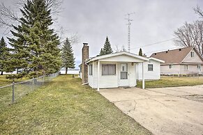 Peaceful Lakefront Houghton Lake Property w/ Patio