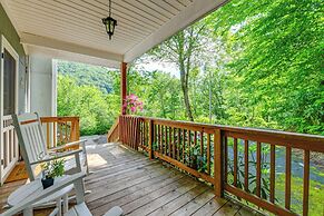 Pet-friendly Home w/ Deck + Mountain Views!