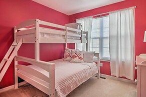 2 Mi to Bethany Beach: Condo w/ Deck & Pool Access