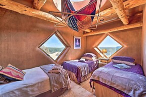 Peaceful New Mexico Retreat w/ Panoramic Mtn Views