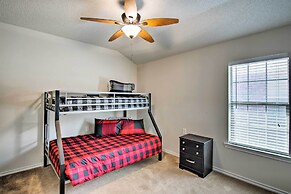 Pet-friendly Lubbock Home w/ Yard - 6 Mi to TTU