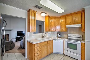 Pet-friendly Lubbock Home w/ Yard - 6 Mi to TTU