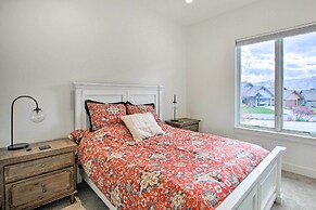 Scenic Eden Gem w/ Hot Tub ~ 6 Mi to Ski Area