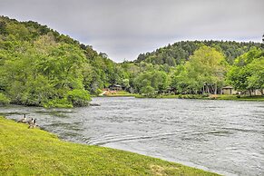 Peaceful Murphy Retreat With Grill & River Views!