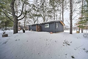 Pine City Getaway, Steps From Snake River!