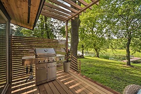 Pine City Getaway, Steps From Snake River!