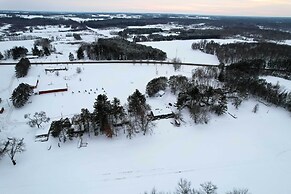 Pine City Getaway, Steps From Snake River!
