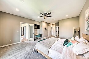 Modern Mtn Retreat, Walk to Lake & Trails!