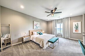 Modern Mtn Retreat, Walk to Lake & Trails!