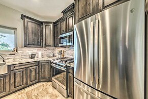 Modern Mtn Retreat, Walk to Lake & Trails!