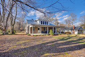 Radiant Gloucester House w/ Private Porch!