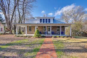 Radiant Gloucester House w/ Private Porch!