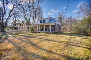 Radiant Gloucester House w/ Private Porch!
